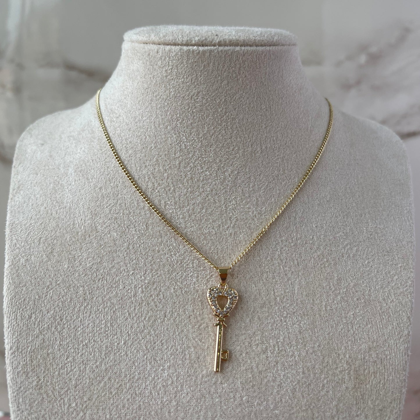COLLAR LLAVE CORAZÓN