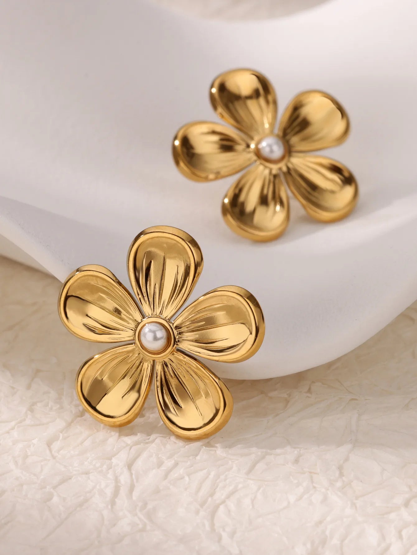 ARETES DE FLOR